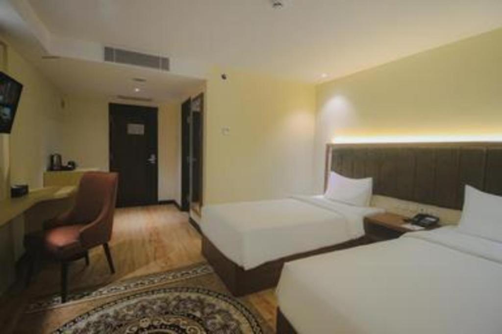 Grand Qin Hotel Banjarbaru Екстериор снимка