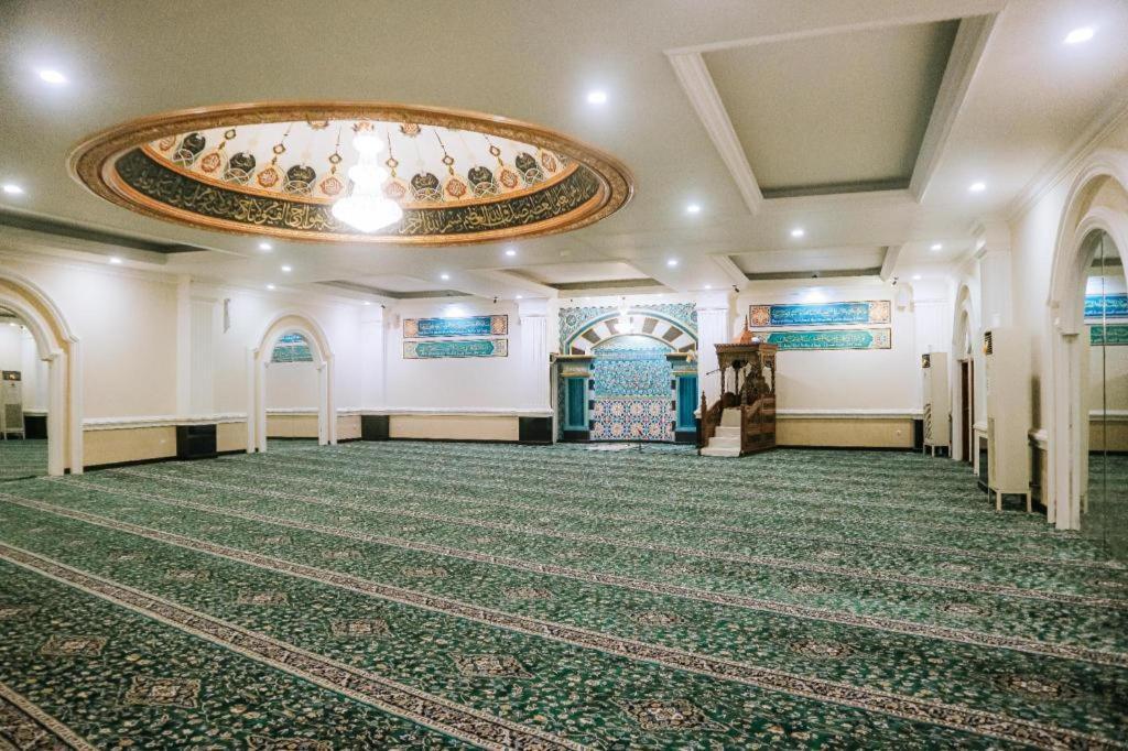 Grand Qin Hotel Banjarbaru Екстериор снимка